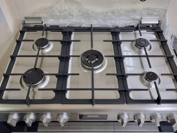 Bosch Freestanding 5-Burner Gas Cooker - Semi New - Image 5