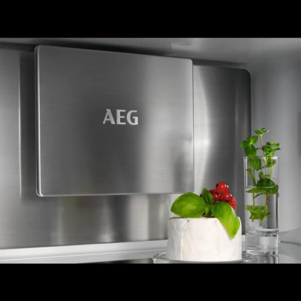 TSC8M181DS
8000 Cooling 360° Kyl-frys Integrerad 177.2 cm // new no cartoon - Image 7